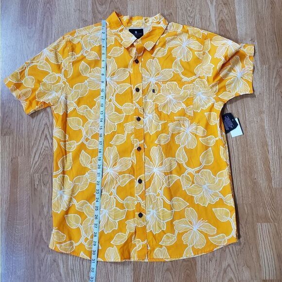 Junk Food Rico Short Sleeve Button-Up Shirt - Picture 8 of 10